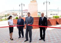 Президент Азербайджана принял участие в открытии Центра Гейдара Алиева в Сиязане (версия 2) (ФОТО)