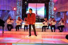 Перенесший операцию на сердце Надир Гафарзаде вновь на сцене (фотосессия)