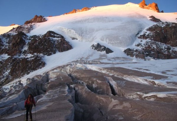 Президент Грузии намерен повторить восхождение на вершину Мкинварцвери