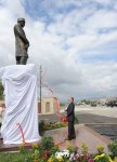 Президент Азербайджана принял участие в открытии памятника великому поэту в поселке Сабир Шамахинского района (ФОТО)