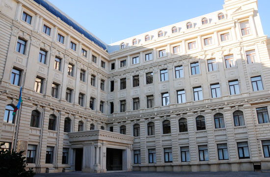 Президент Ильхам Алиев: За счет развития современного учебного процесса уровень образования в Азербайджане еще больше поднимется (ФОТО)