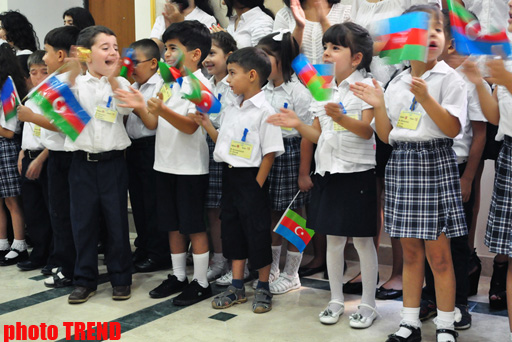 В Азербайджане отмечают День знаний (ФОТО)