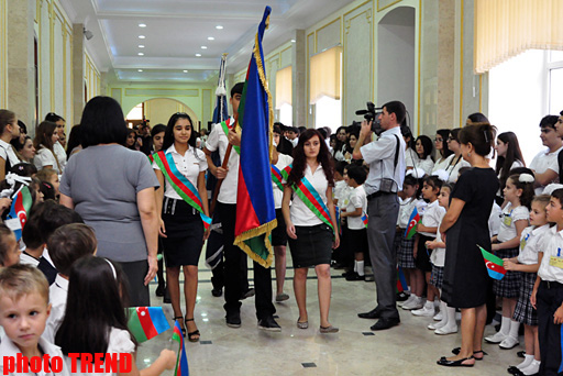 В Азербайджане отмечают День знаний (ФОТО)