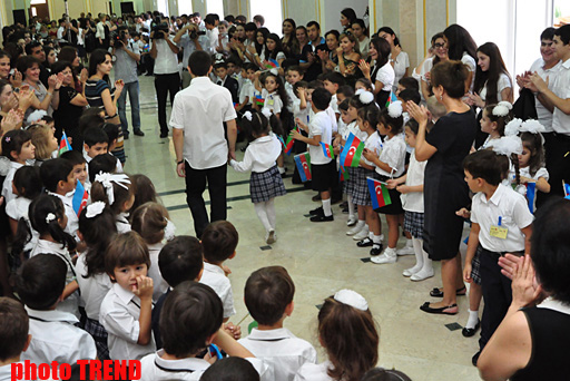 В Азербайджане отмечают День знаний (ФОТО)