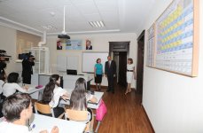 Президент Ильхам Алиев: За счет развития современного учебного процесса уровень образования в Азербайджане еще больше поднимется (ФОТО)