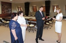 Президент Ильхам Алиев: За счет развития современного учебного процесса уровень образования в Азербайджане еще больше поднимется (ФОТО)