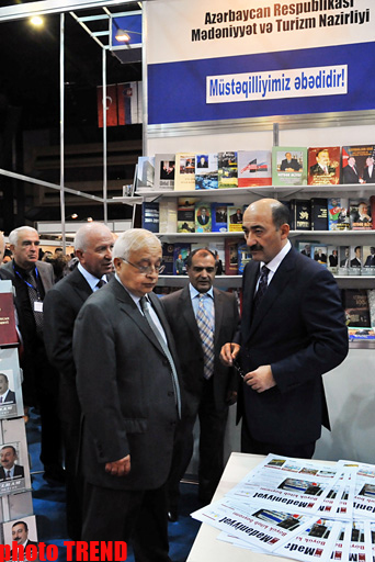 В Баку открылась Международная книжная выставка-ярмарка (фотоссесия)