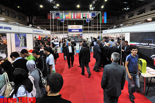 В Баку открылась Международная книжная выставка-ярмарка (фотоссесия)