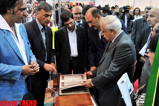 В Баку открылась Международная книжная выставка-ярмарка (фотоссесия)