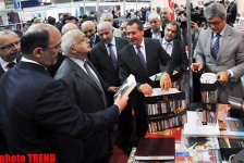 В Баку открылась Международная книжная выставка-ярмарка (фотоссесия)