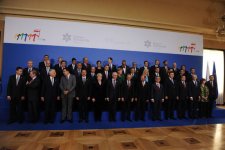 Президент Азербайджана принимает участие в саммите ЕС "Восточное партнерство" (ФОТО)