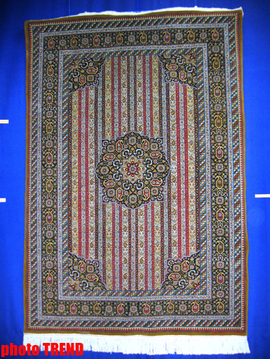 Великое искусство ковров-портретов Кямиля Алиева (фотосессия)