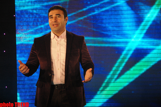 Певец из Москвы Рафаэль Гаджиев снял в Баку клип "Азербайджан маралы" (фотосессия)