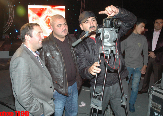 Певец из Москвы Рафаэль Гаджиев снял в Баку клип "Азербайджан маралы" (фотосессия)