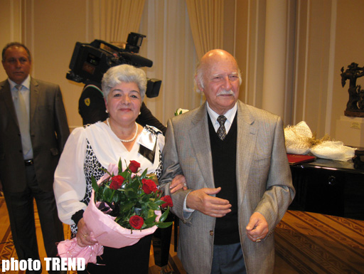 Юбилейная выставка Алтая Гаджиева: "Моя миссия будет незавершенной..." (фотосессия)