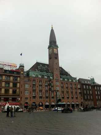 Мансум Ибрагимов и группа  "Карабах" покорили родину Гамлета - датский журналист поцеловал флаг Азербайджана (фото)