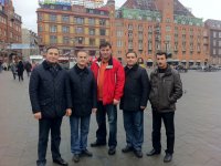 Мансум Ибрагимов и группа  "Карабах" покорили родину Гамлета - датский журналист поцеловал флаг Азербайджана (фото)