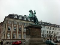 Мансум Ибрагимов и группа  "Карабах" покорили родину Гамлета - датский журналист поцеловал флаг Азербайджана (фото)