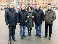 Мансум Ибрагимов и группа  "Карабах" покорили родину Гамлета - датский журналист поцеловал флаг Азербайджана (фото)