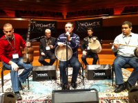 Мансум Ибрагимов и группа  "Карабах" покорили родину Гамлета - датский журналист поцеловал флаг Азербайджана (фото)