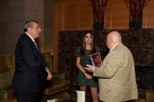 Вице-президент Фонда Гейдара Алиева Лейла Алиева в Нью-Йорке обсудила пути лучшей популяризации азербайджанского искусства в США (ФОТО)