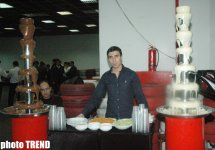 Холодная ночь в Баку - королева Лятафят Алекперова, горячая Ханде Йенер, экстаз молодежи (фотосессия)