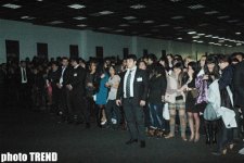 Холодная ночь в Баку - королева Лятафят Алекперова, горячая Ханде Йенер, экстаз молодежи (фотосессия)