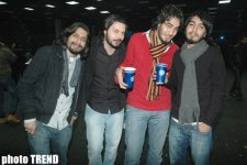 Холодная ночь в Баку - королева Лятафят Алекперова, горячая Ханде Йенер, экстаз молодежи (фотосессия)