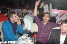 Холодная ночь в Баку - королева Лятафят Алекперова, горячая Ханде Йенер, экстаз молодежи (фотосессия)