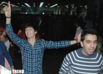 Холодная ночь в Баку - королева Лятафят Алекперова, горячая Ханде Йенер, экстаз молодежи (фотосессия)