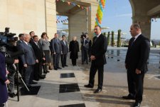 Президент Ильхам Алиев: В дальнейшем Азербайджан будет развиваться стремительнее, чем он развивался в эти годы (ФОТО)