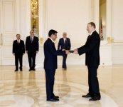 Президент Азербайджана принял верительные грамоты послов семи стран (ФОТО)