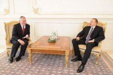 Президент Азербайджана принял верительные грамоты послов семи стран (ФОТО)