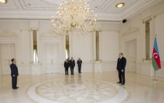 Президент Азербайджана принял верительные грамоты послов семи стран (ФОТО)