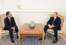 Президент Азербайджана принял верительные грамоты послов семи стран (ФОТО)