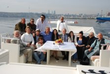 Лев Дуров, Гамида Омарова, Мабуд Магеррамов…- веселая прогулка на катере по Каспию (фотосесссия)