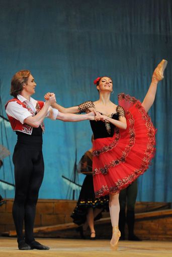 У Чинары Ализаде редкая пластика, прыжки, темперамент - Надежда Малыгина (фотосессия)