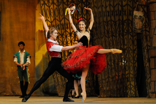 У Чинары Ализаде редкая пластика, прыжки, темперамент - Надежда Малыгина (фотосессия)