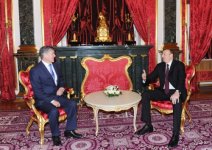 Ильхам Алиев провел встречу с Президентом Кыргызстана