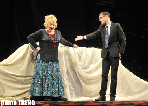 Потусторонняя любовь в Рождество российских звезд в Баку (фотосессия)