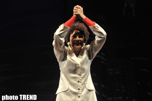 Потусторонняя любовь в Рождество российских звезд в Баку (фотосессия)