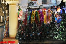 Новогодние улицы Баку - как встретить год Дракона, гороскоп (фотосессия)