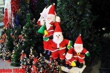 Новогодние улицы Баку - как встретить год Дракона, гороскоп (фотосессия)