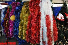 Новогодние улицы Баку - как встретить год Дракона, гороскоп (фотосессия)