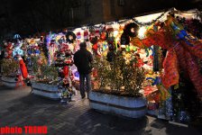 Новогодние улицы Баку - как встретить год Дракона, гороскоп (фотосессия)