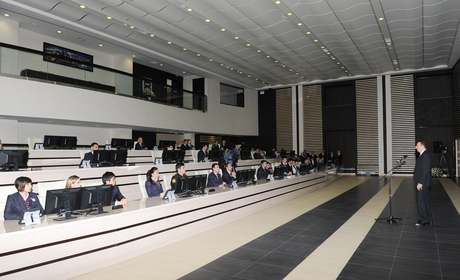 Президент Азербайджана принял участие в открытии Центра интеллектуального управления транспортом (ФОТО)