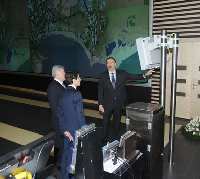 Президент Азербайджана принял участие в открытии Центра интеллектуального управления транспортом (ФОТО)