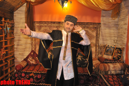 Новый клип Иззета Багирова и Аян Бабакишиевой (видео)