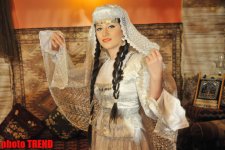 Новый клип Иззета Багирова и Аян Бабакишиевой (видео)