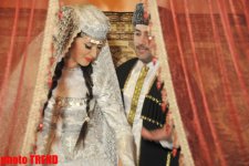 Новый клип Иззета Багирова и Аян Бабакишиевой (видео)